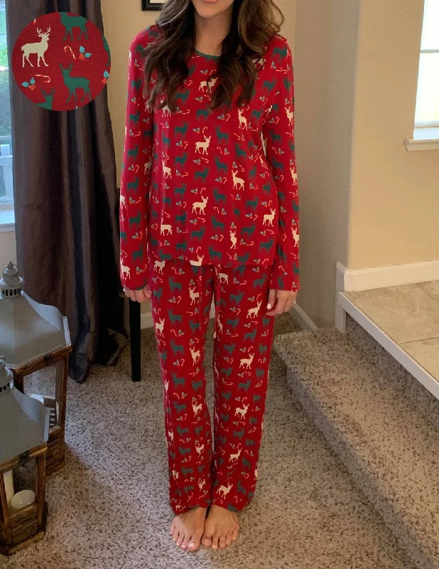 Holiday Reindeer Women's Pajama Set