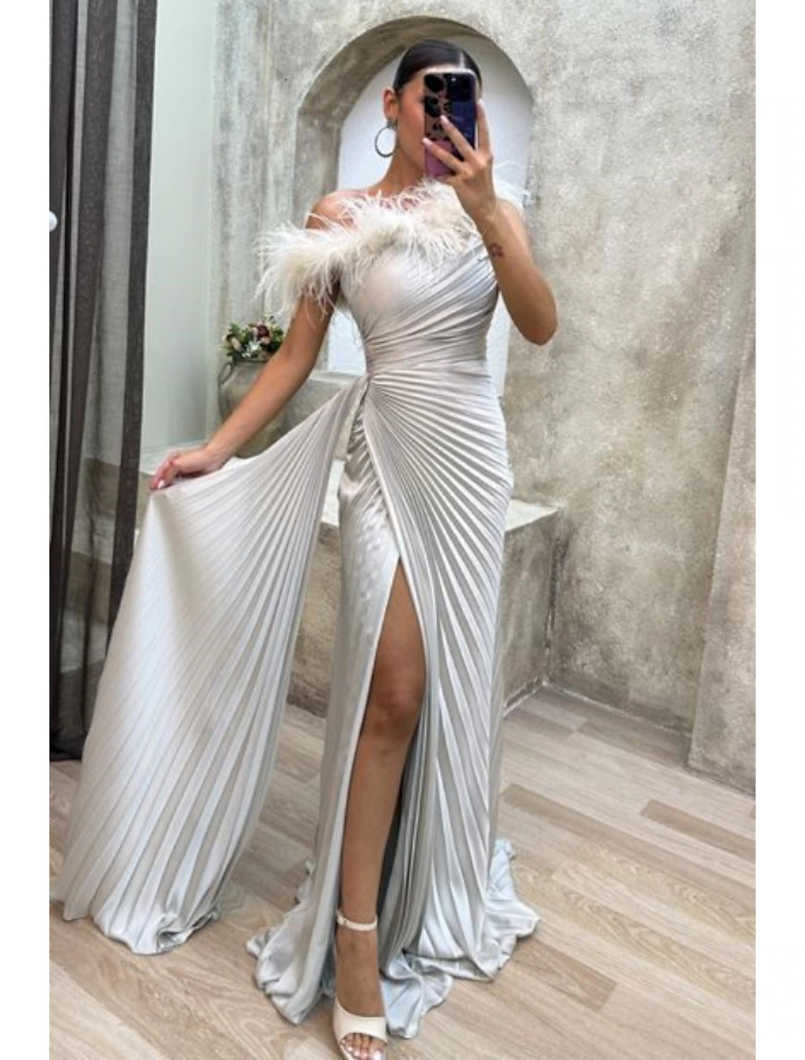 A-Line Evening Gown High Split Dress Formal Fall Sweep / Brush Train Sleeveless Off Shoulder Satin with Feather Pleats Slit