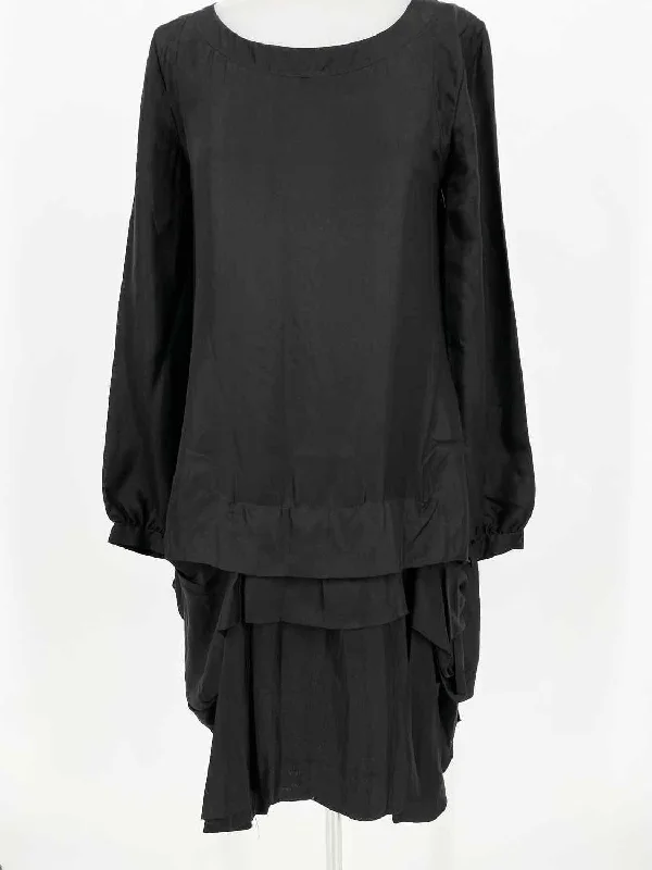 Chloe Women's Black Drop Waist Silk Ruffled Size 36/4 Dress