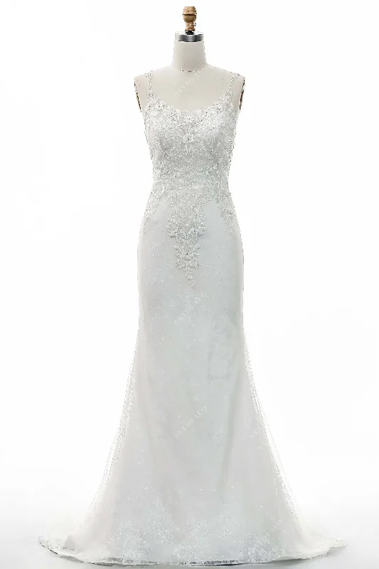 Shimmering Scoop Neck Fishtail Lace Wedding Dress